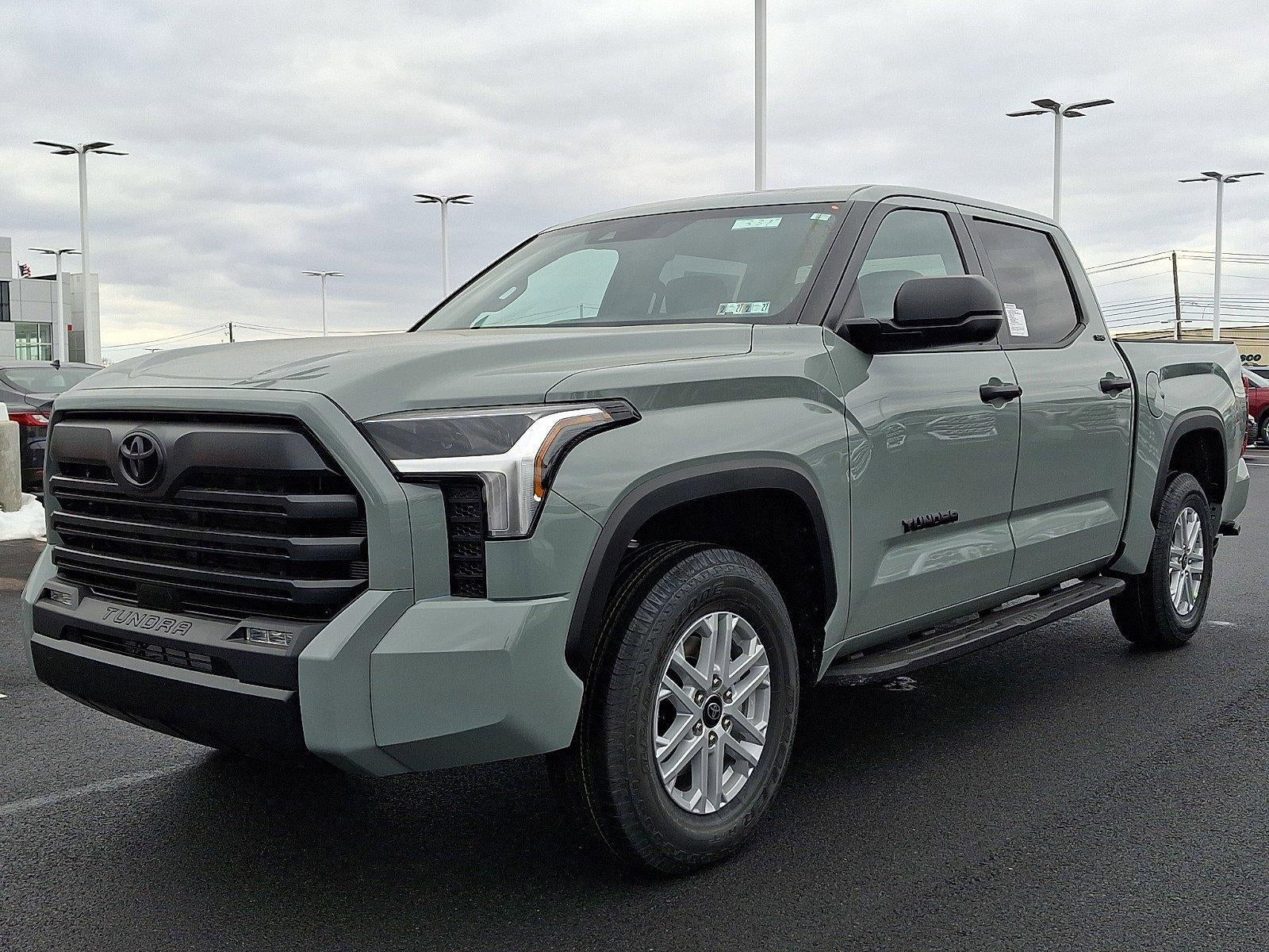 2026 Toyota Tundra 4WD 4WD SR5 CrewMax 5.5' Bed (SE)