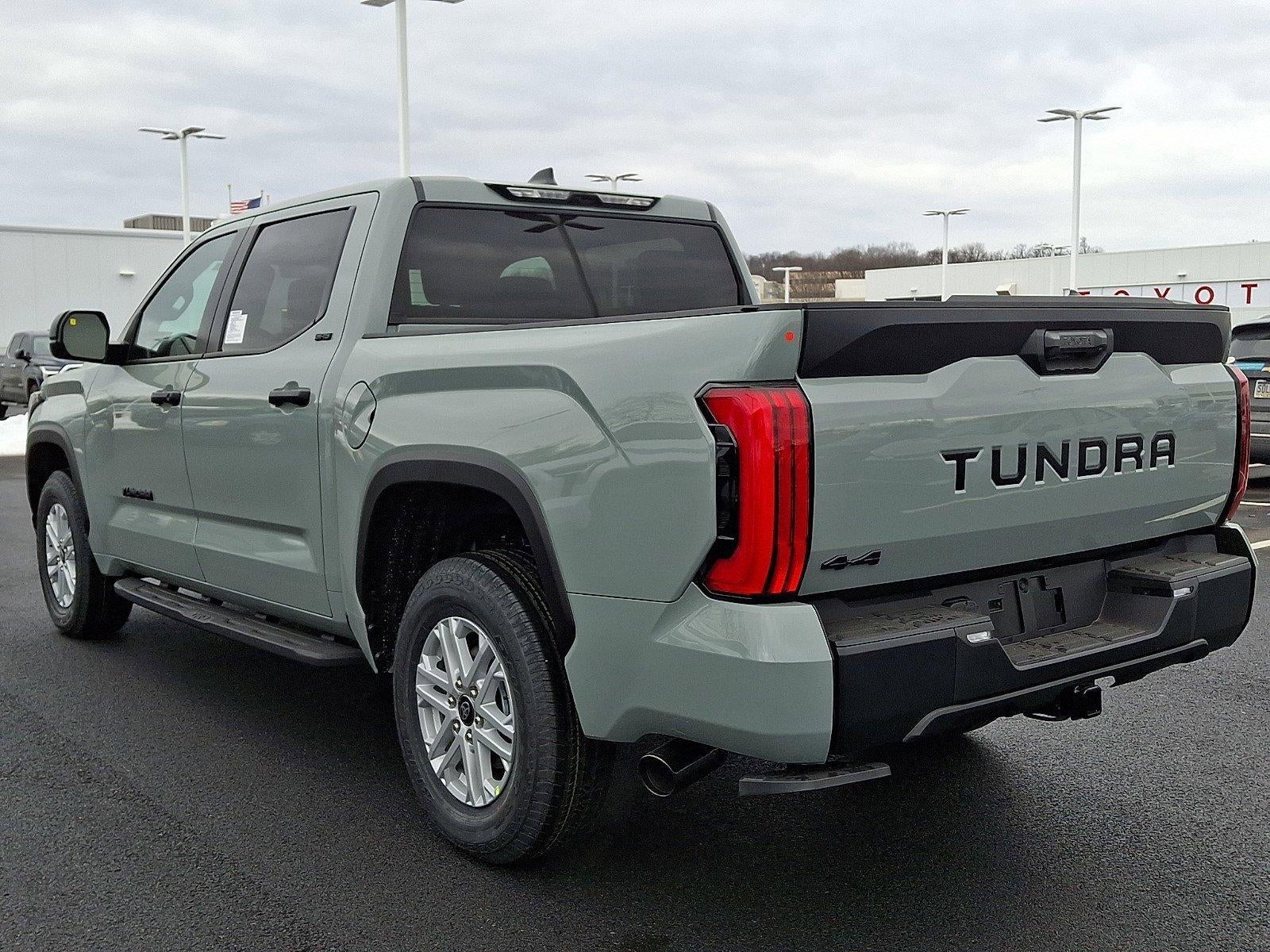 2026 Toyota Tundra 4WD 4WD SR5 CrewMax 5.5' Bed (SE)