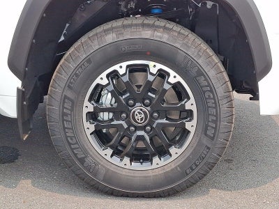 2026 Toyota Tundra 4WD 4WD SR5 CrewMax 5.5' Bed (SE)