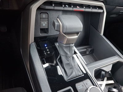 2026 Toyota Tundra 4WD 4WD SR5 CrewMax 5.5' Bed (SE)