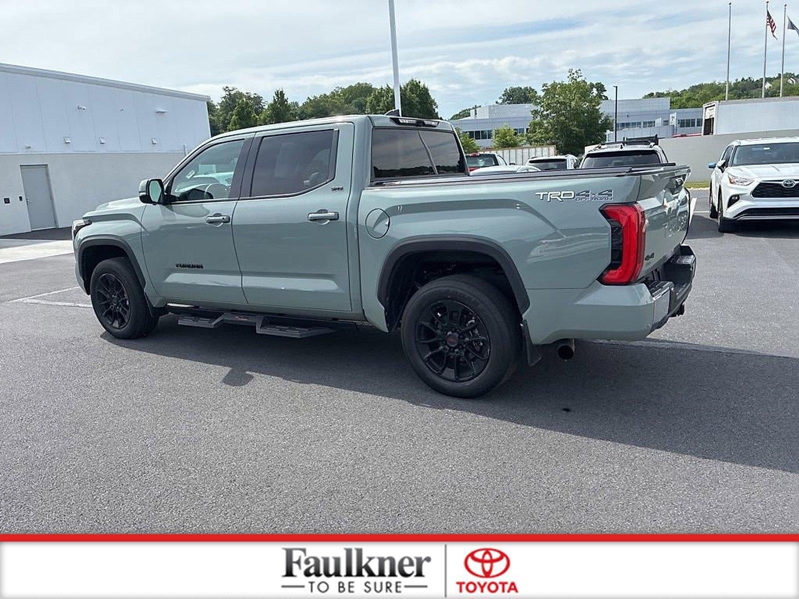 2023 Toyota Tundra 4WD 4WD SR5 CrewMax 5.5' Bed (SE)