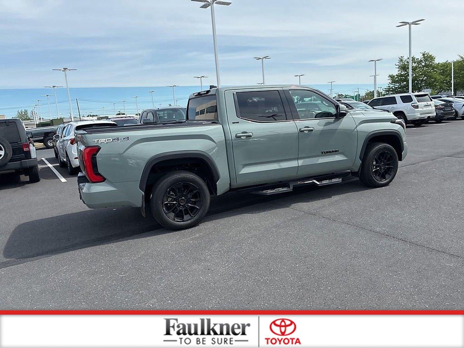 2023 Toyota Tundra 4WD 4WD SR5 CrewMax 5.5' Bed (SE)