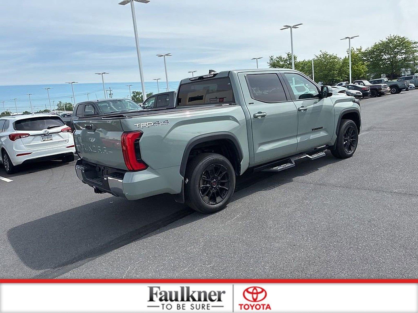 2023 Toyota Tundra 4WD 4WD SR5 CrewMax 5.5' Bed (SE)