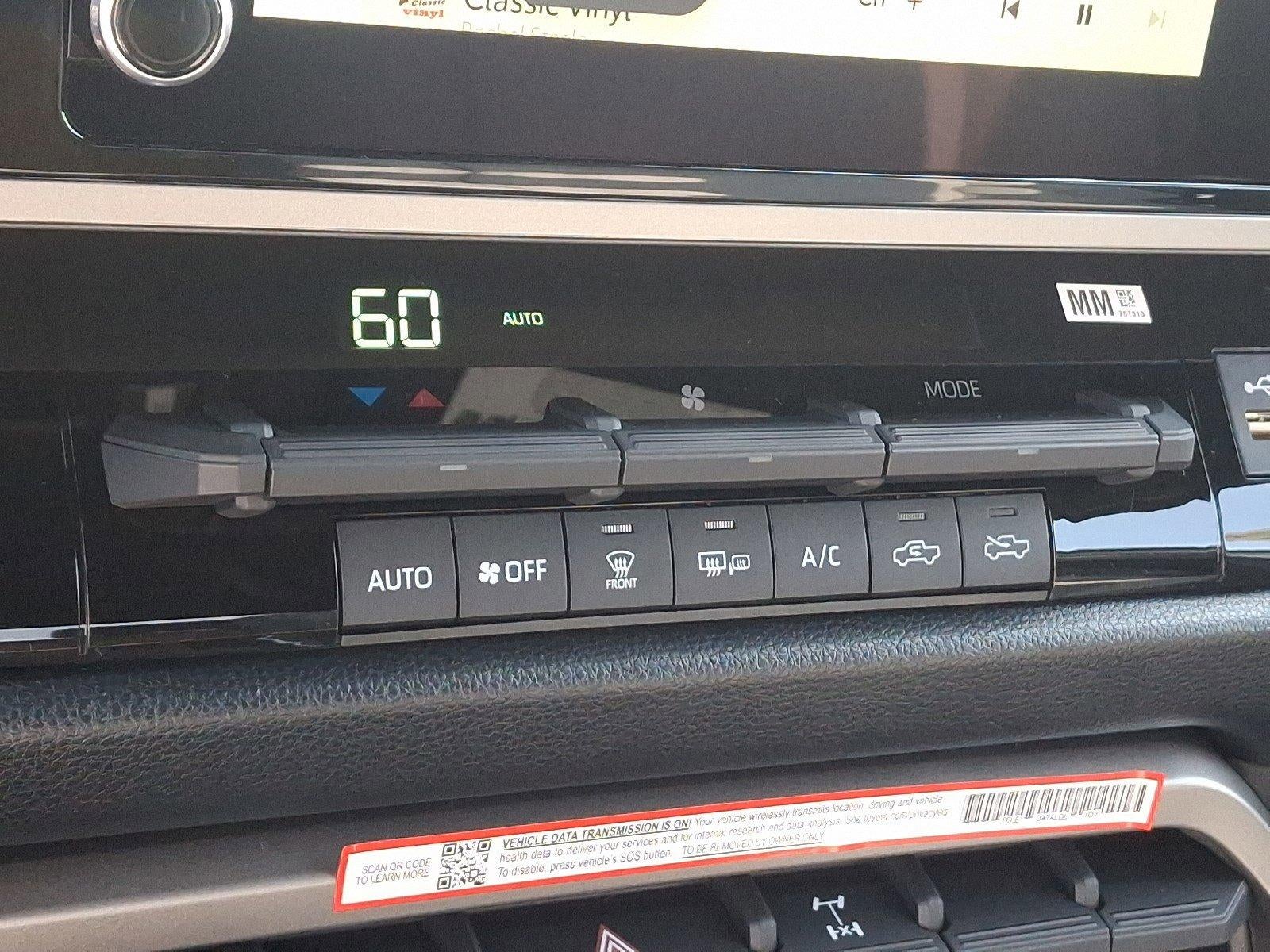 2025 Toyota Tundra 4WD 4WD SR5 CrewMax 5.5' Bed (SE)