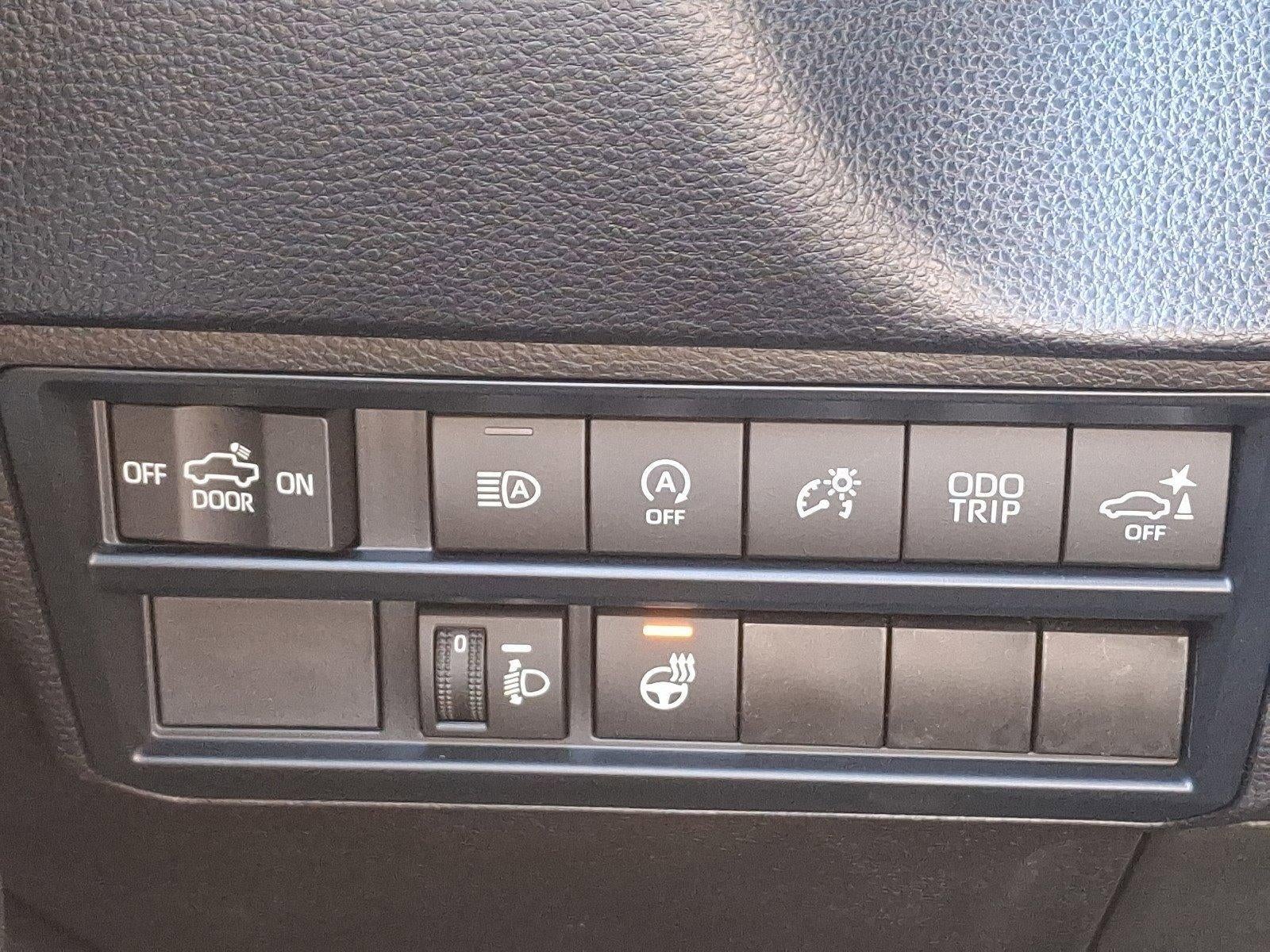 2025 Toyota Tundra 4WD 4WD SR5 CrewMax 5.5' Bed (SE)