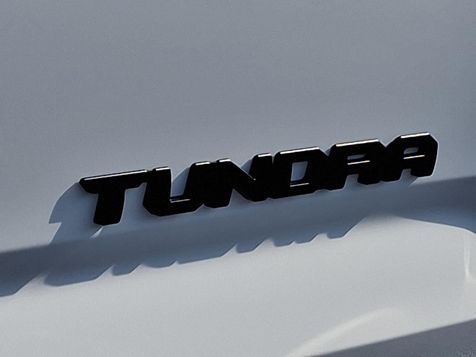 2025 Toyota Tundra 4WD 4WD SR5 CrewMax 5.5' Bed (SE)