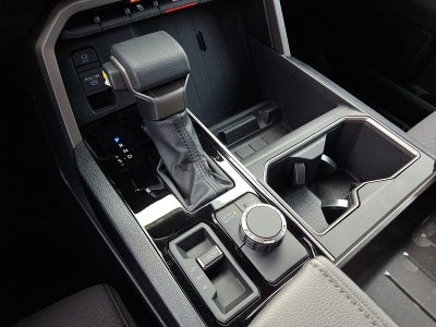 2026 Toyota Tundra 4WD 4WD SR5 CrewMax 5.5' Bed (SE)