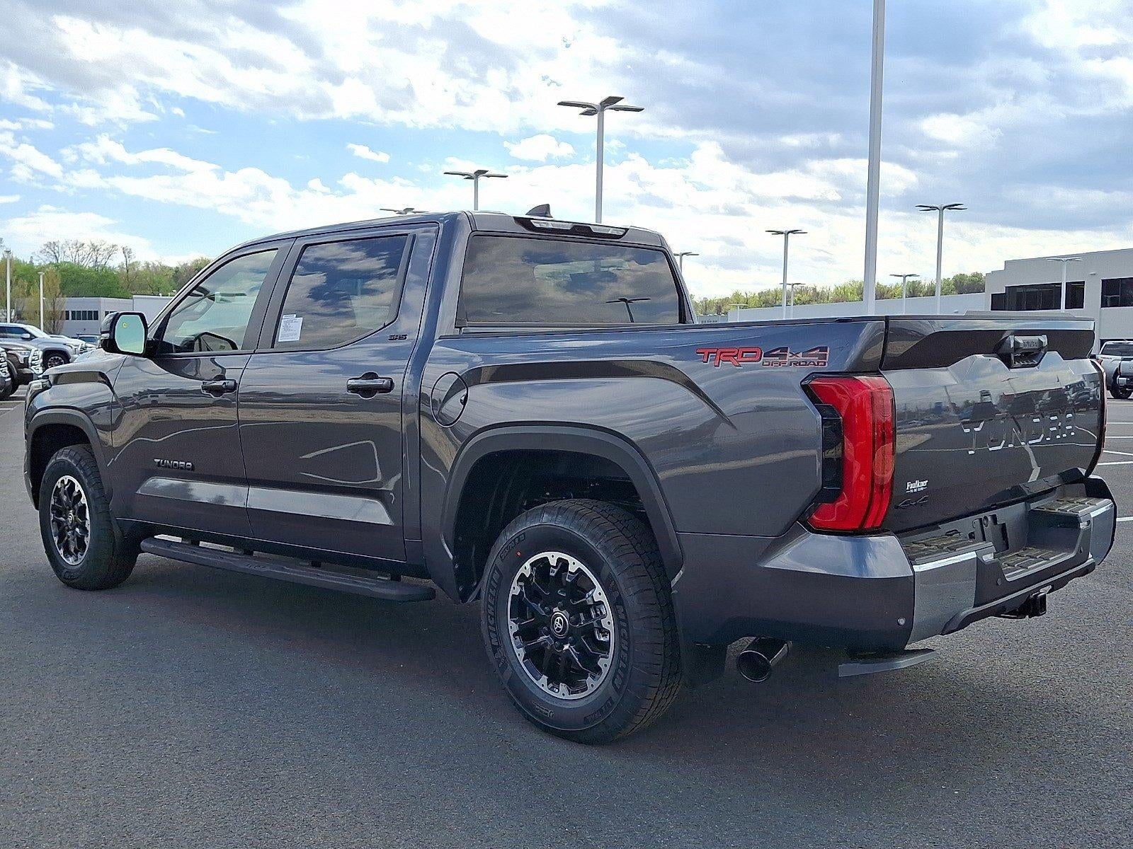 2026 Toyota Tundra 4WD 4WD SR5 CrewMax 5.5' Bed (SE)