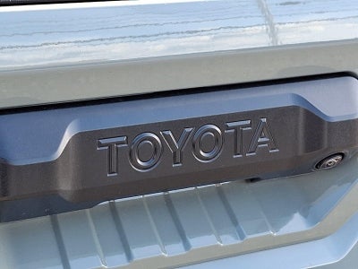 2026 Toyota Tundra 4WD 4WD SR5 CrewMax 5.5' Bed (SE)
