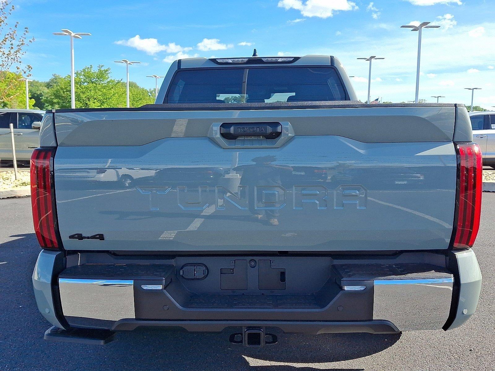 2026 Toyota Tundra 4WD 4WD SR5 CrewMax 5.5' Bed (SE)