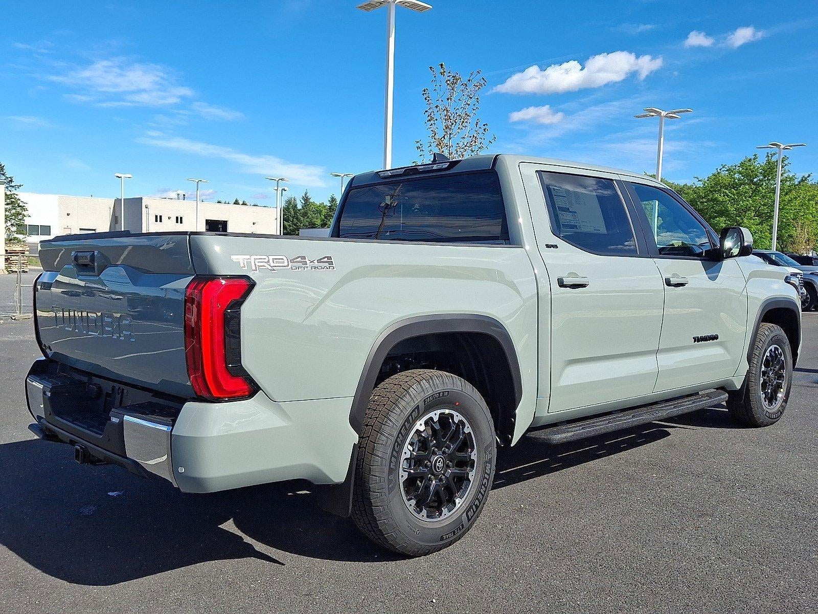 2026 Toyota Tundra 4WD 4WD SR5 CrewMax 5.5' Bed (SE)