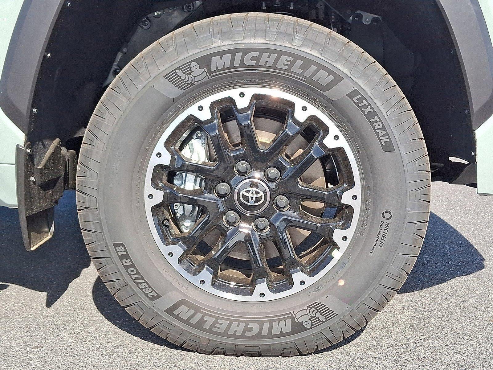 2026 Toyota Tundra 4WD 4WD SR5 CrewMax 5.5' Bed (SE)
