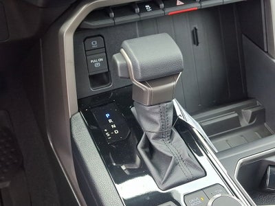 2026 Toyota Tundra 4WD 4WD SR5 CrewMax 5.5' Bed (SE)