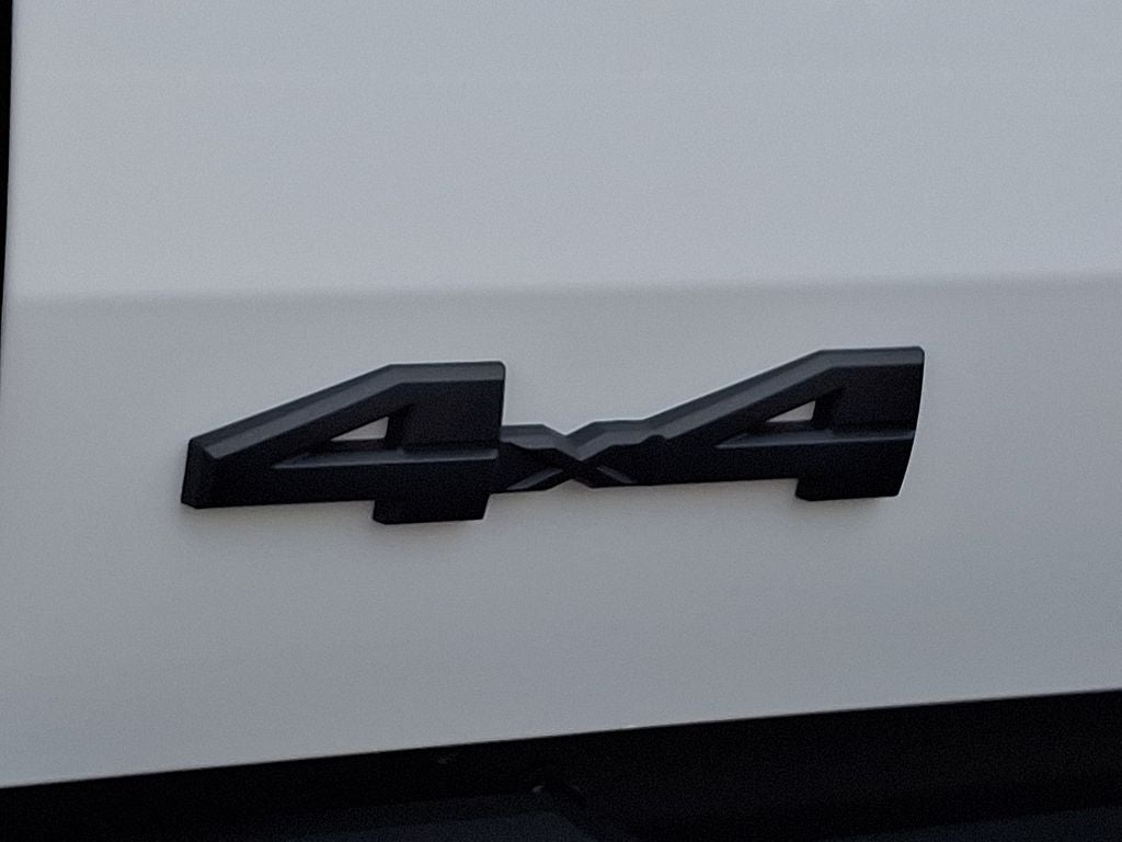 2026 Toyota Tundra 4WD 4WD SR5 CrewMax 5.5' Bed (SE)