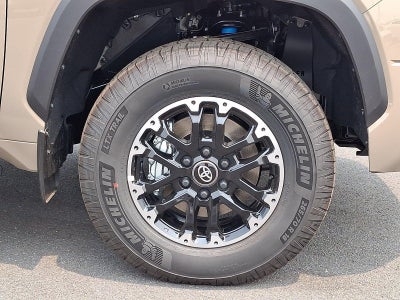 2026 Toyota Tundra 4WD 4WD SR5 CrewMax 5.5' Bed (SE)