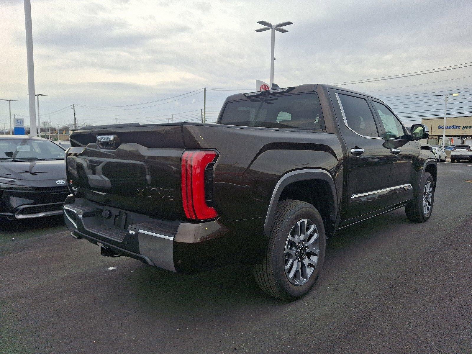 2025 Toyota Tundra 4WD 4WD 1794 Edition CrewMax 5.5' Bed (Natl)