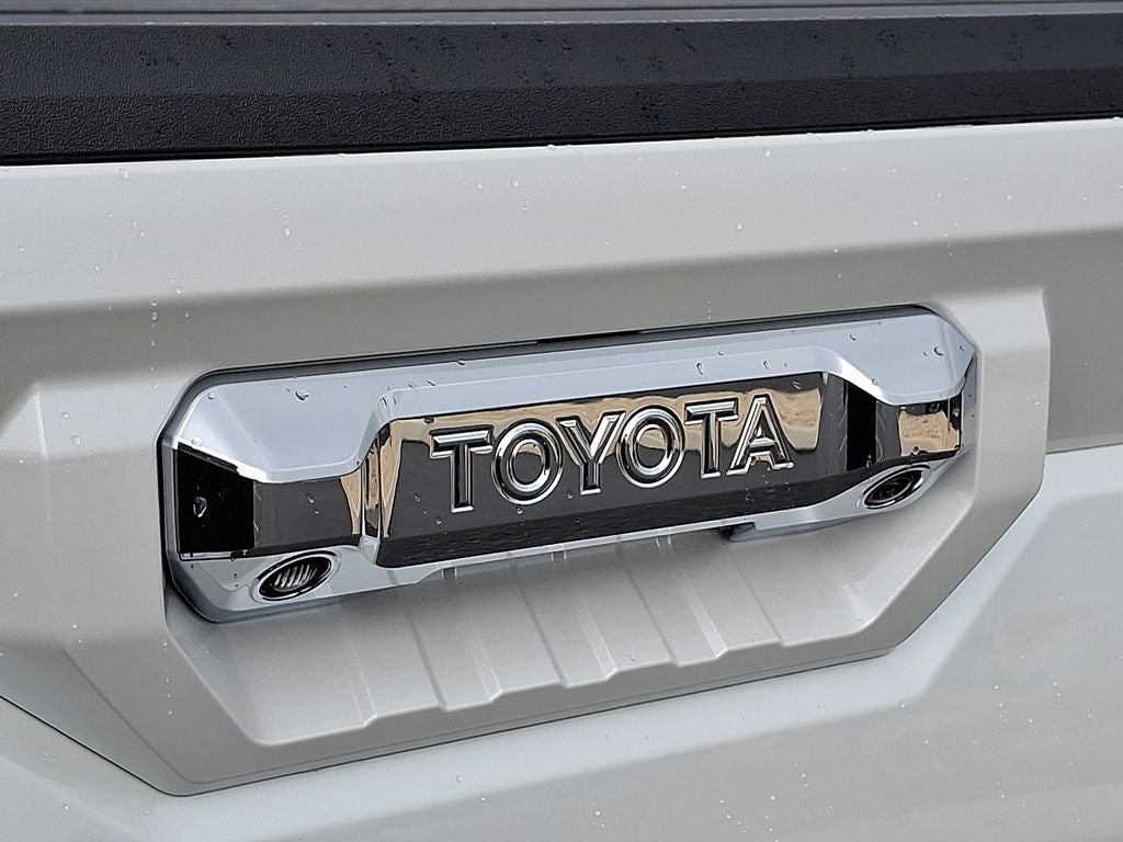 2026 Toyota Tundra 4WD 4WD 1794 Edition Hybrid CrewMax 5.5' Bed (Natl)