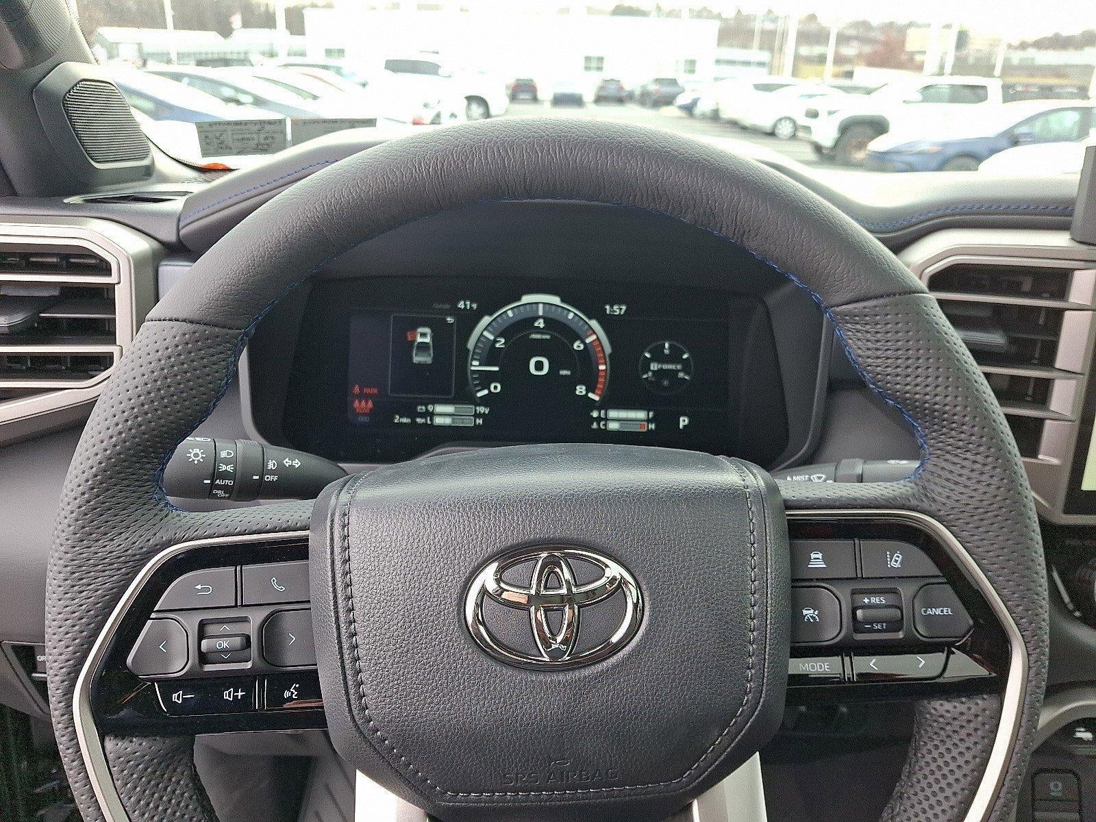 2026 Toyota Tundra 4WD 4WD Platinum CrewMax 5.5' Bed (Natl)