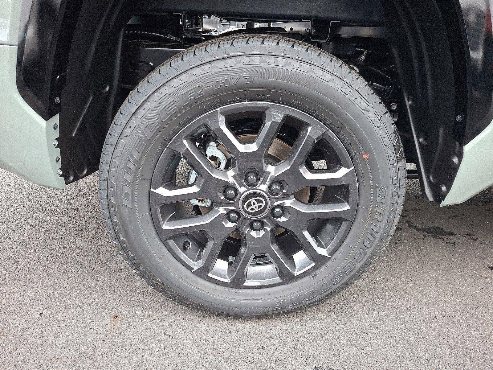 2026 Toyota Tundra 4WD 4WD Platinum CrewMax 6.5' Bed (Natl)