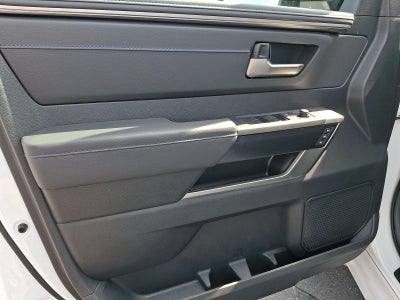2026 Toyota Tundra 4WD 4WD Platinum CrewMax 6.5' Bed (Natl)