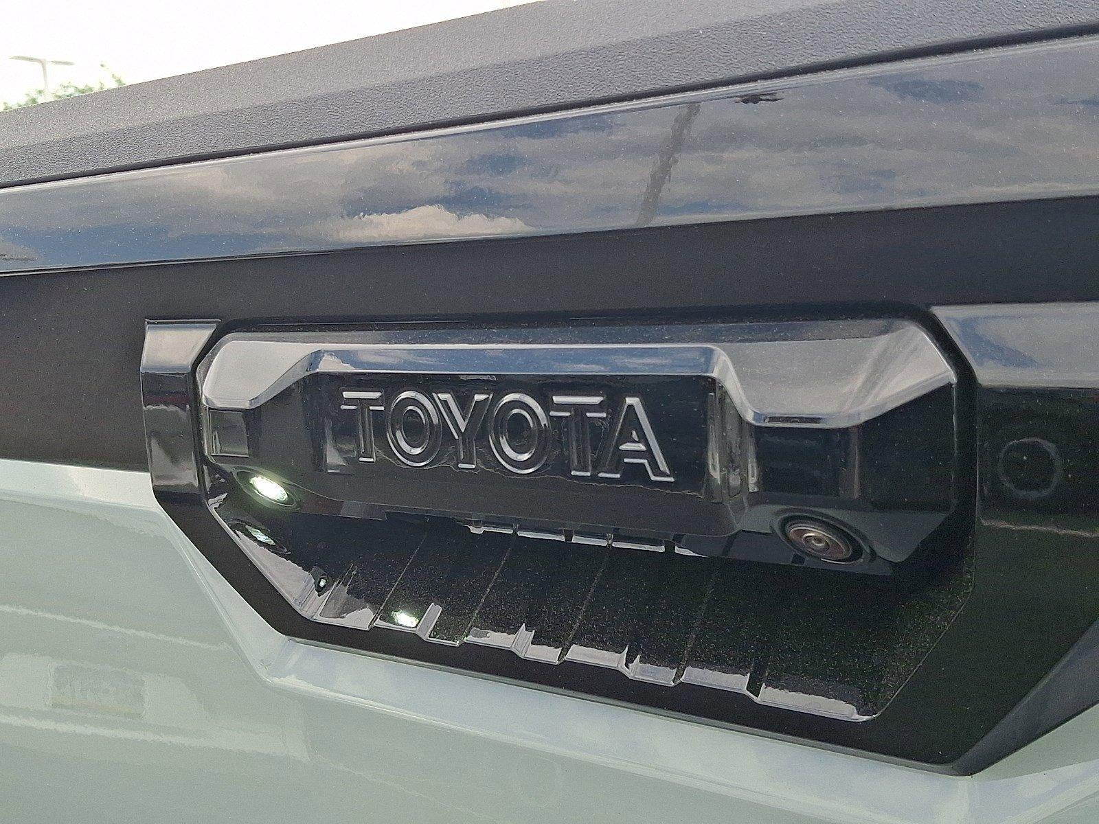 2026 Toyota Tundra 4WD 4WD Platinum CrewMax 6.5' Bed (Natl)