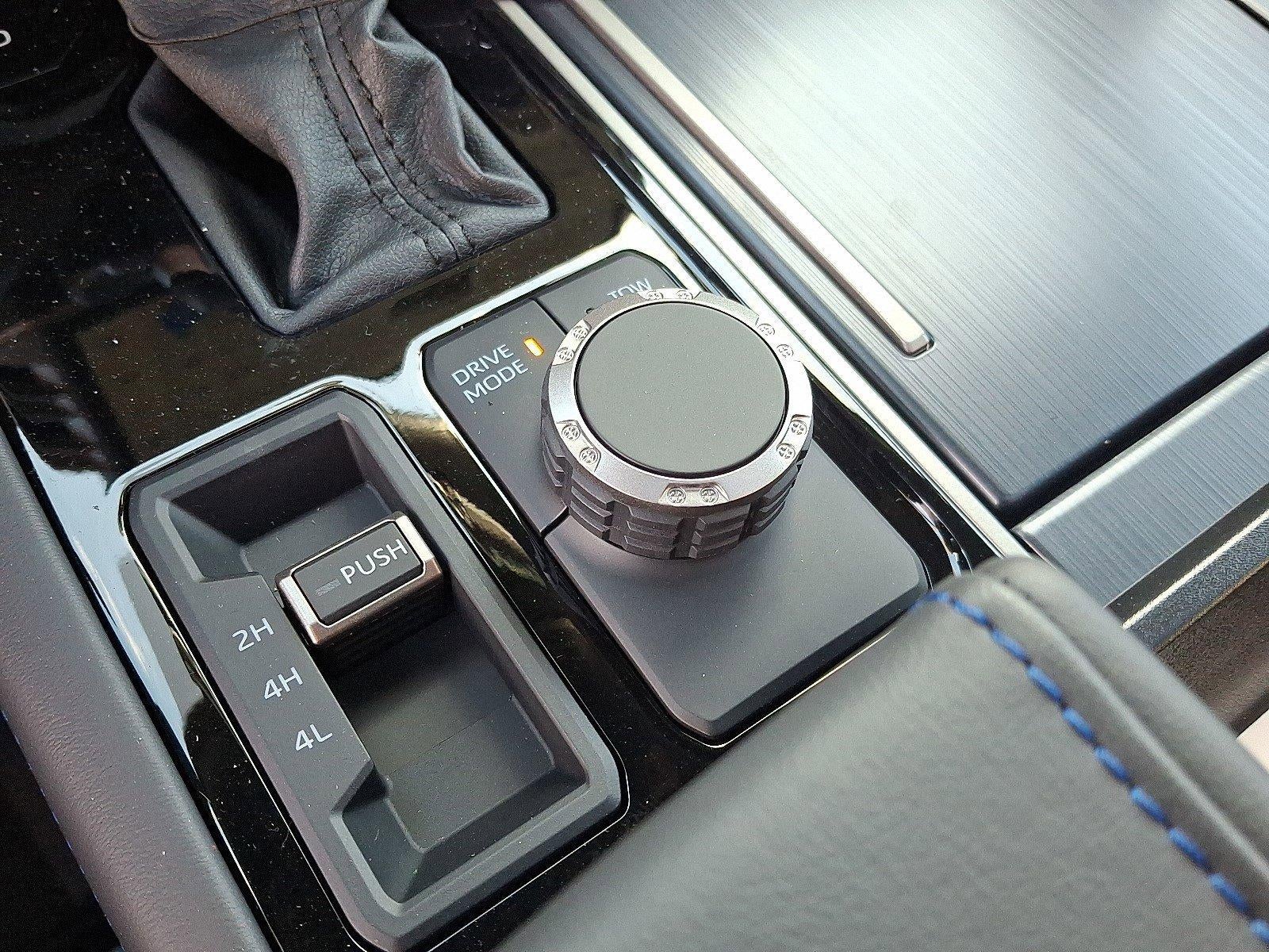 2026 Toyota Tundra 4WD 4WD Platinum CrewMax 6.5' Bed (Natl)