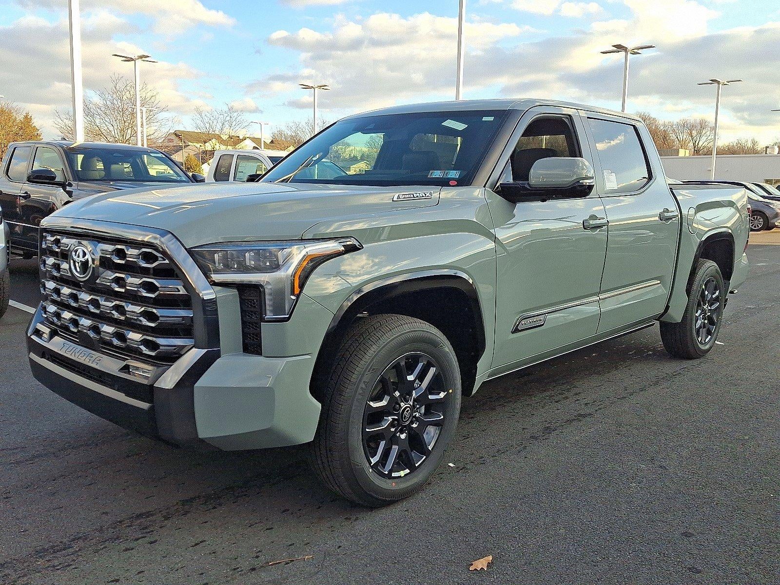 2026 Toyota Tundra 4WD 4WD Platinum Hybrid CrewMax 5.5' Bed (Natl)