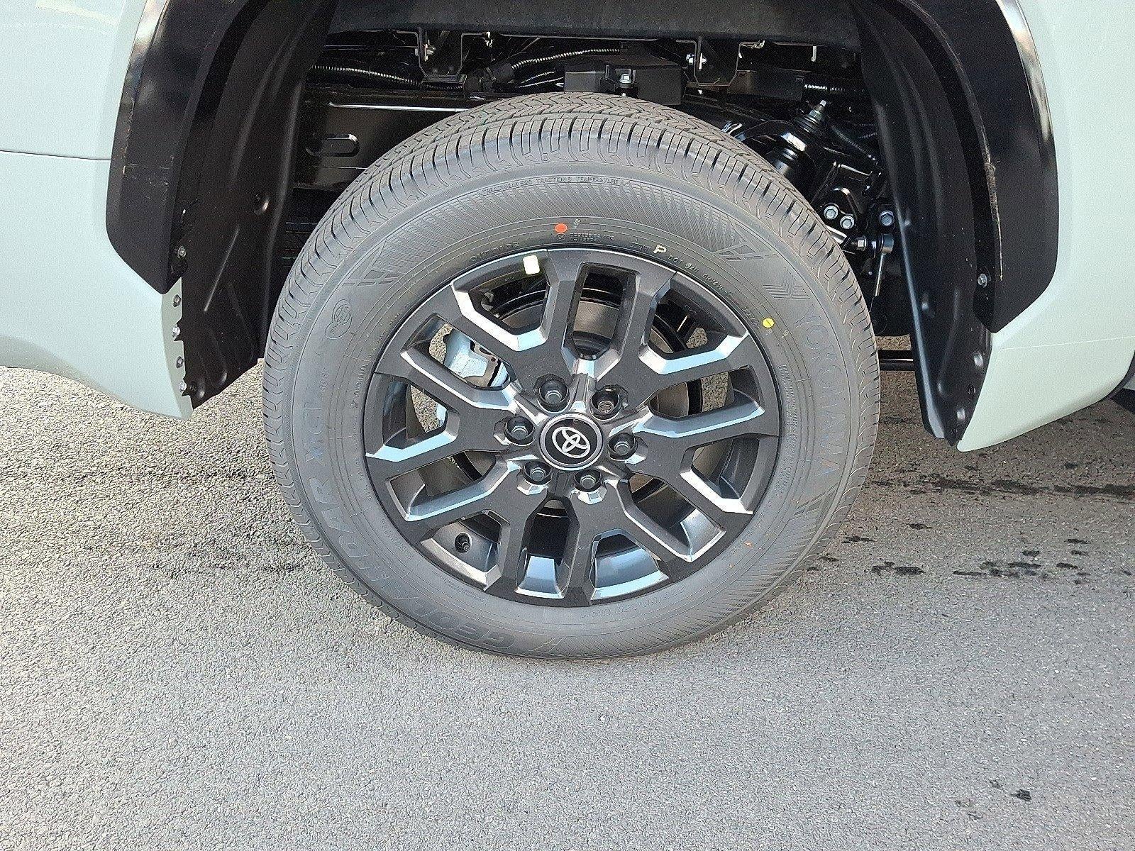 2026 Toyota Tundra 4WD 4WD Platinum Hybrid CrewMax 5.5' Bed (Natl)