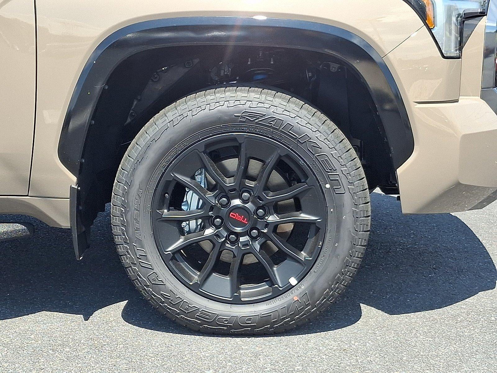 2026 Toyota Tundra 4WD 4WD Limited Hybrid CrewMax 5.5' Bed (Natl)
