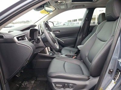 2025 Toyota Corolla Cross XLE 4WD (Natl)