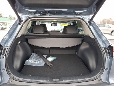 2025 Toyota Corolla Cross XLE 4WD (Natl)