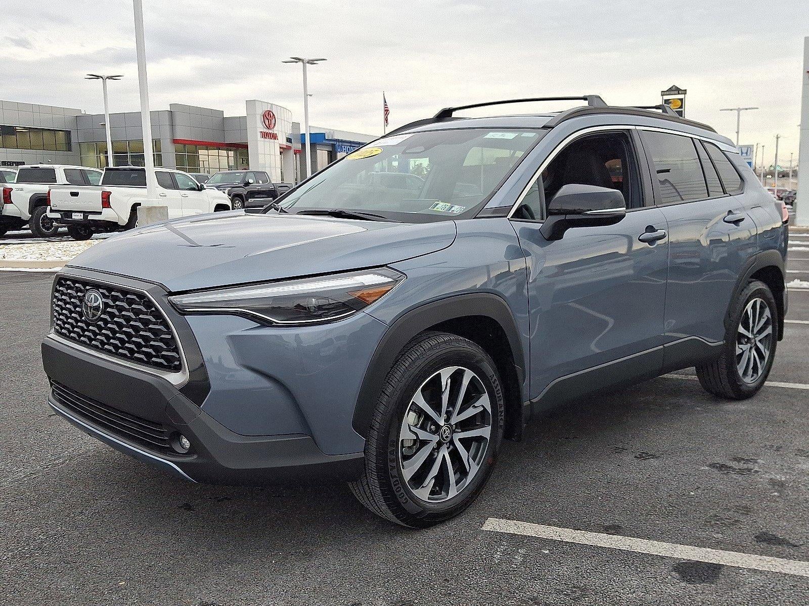 2025 Toyota Corolla Cross XLE 4WD (Natl)