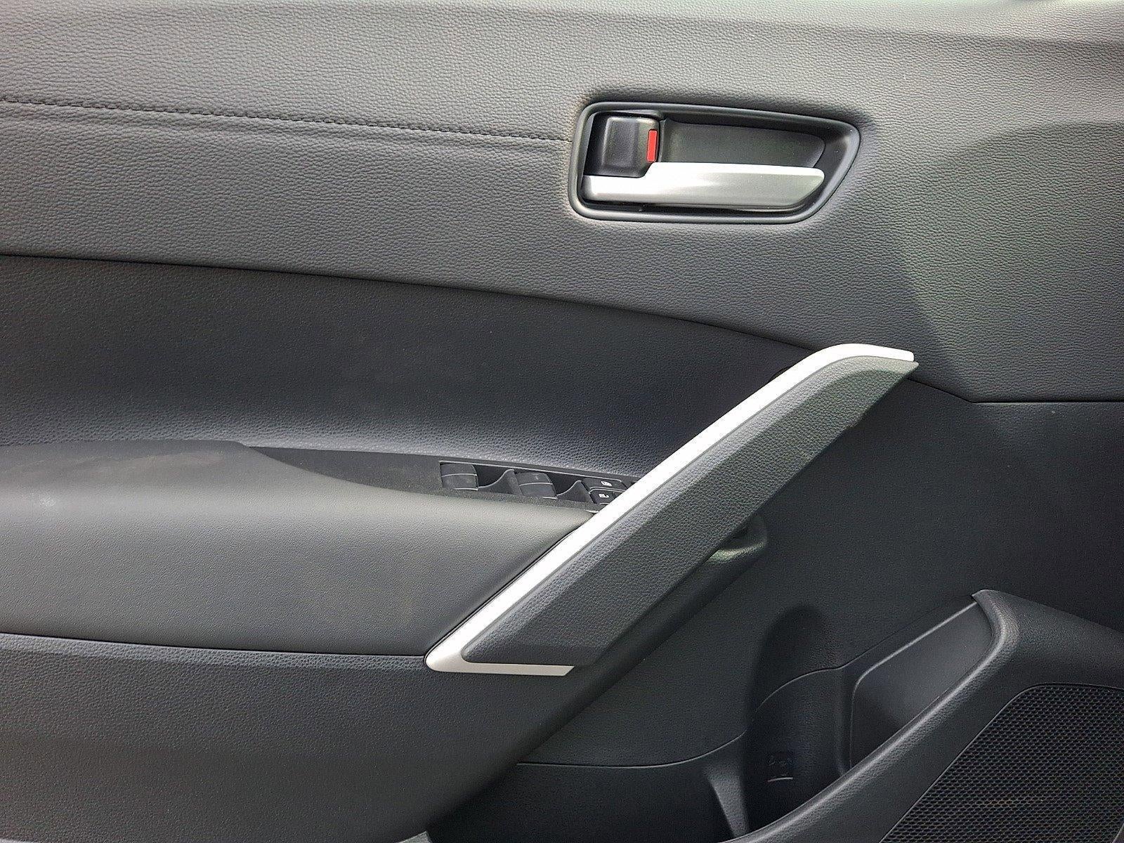 2026 Toyota Corolla Cross XLE 4WD (Natl)