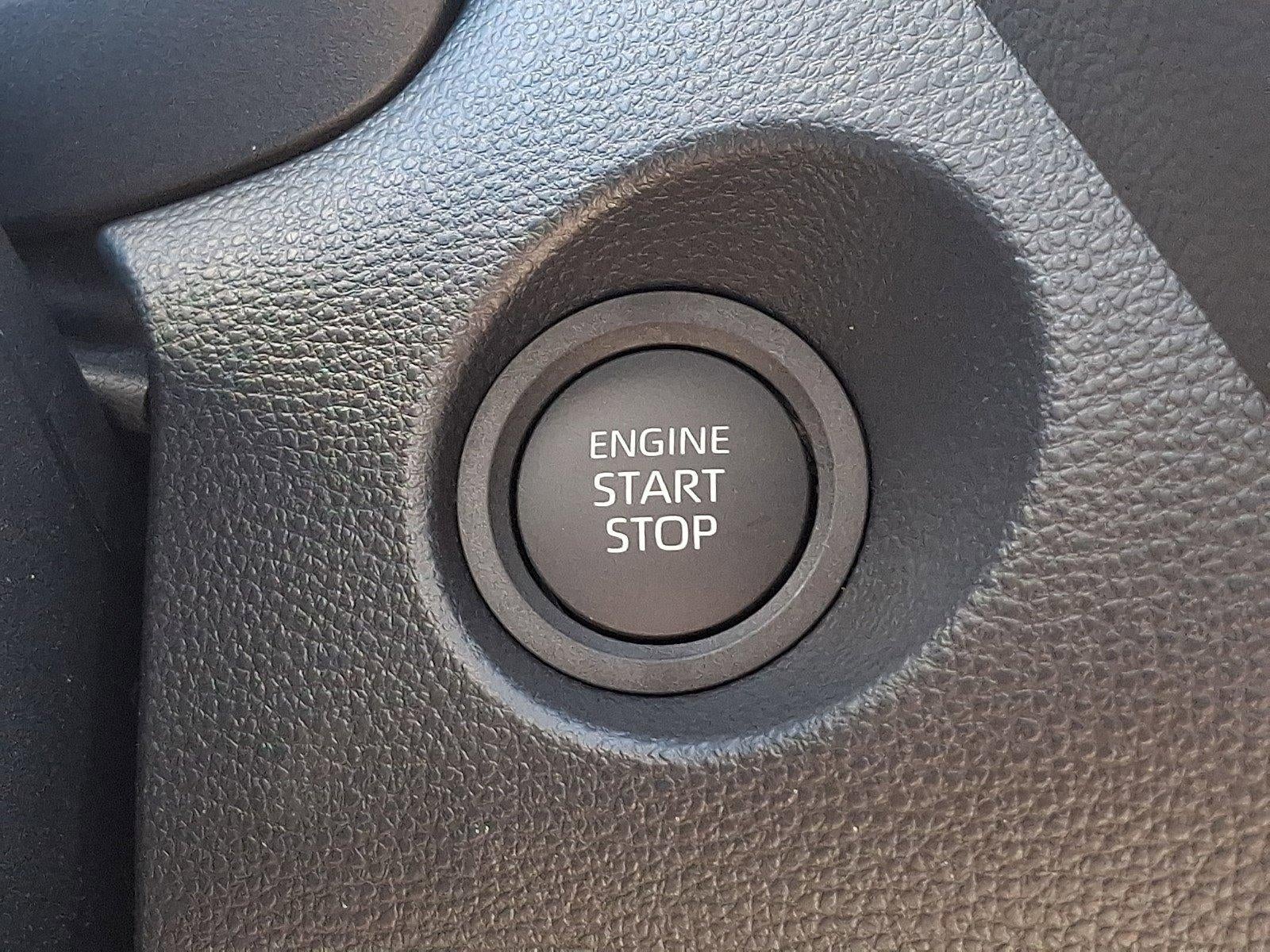 2026 Toyota Corolla Cross XLE 4WD (Natl)