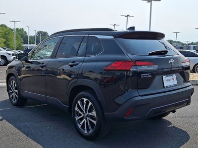 2025 Toyota Corolla Cross XLE 2WD (Natl)