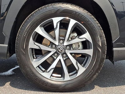 2025 Toyota Corolla Cross XLE 2WD (Natl)