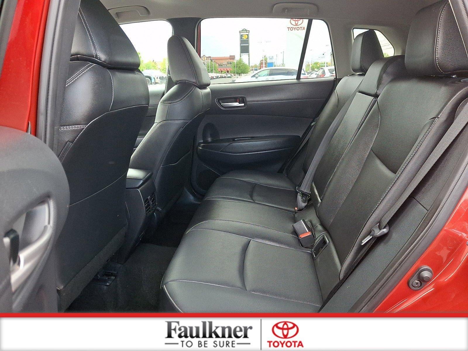 2025 Toyota Corolla Cross XLE 4WD (Natl)