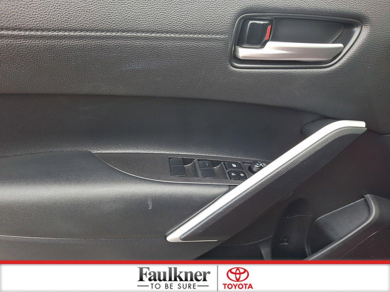 2025 Toyota Corolla Cross XLE 4WD (Natl)