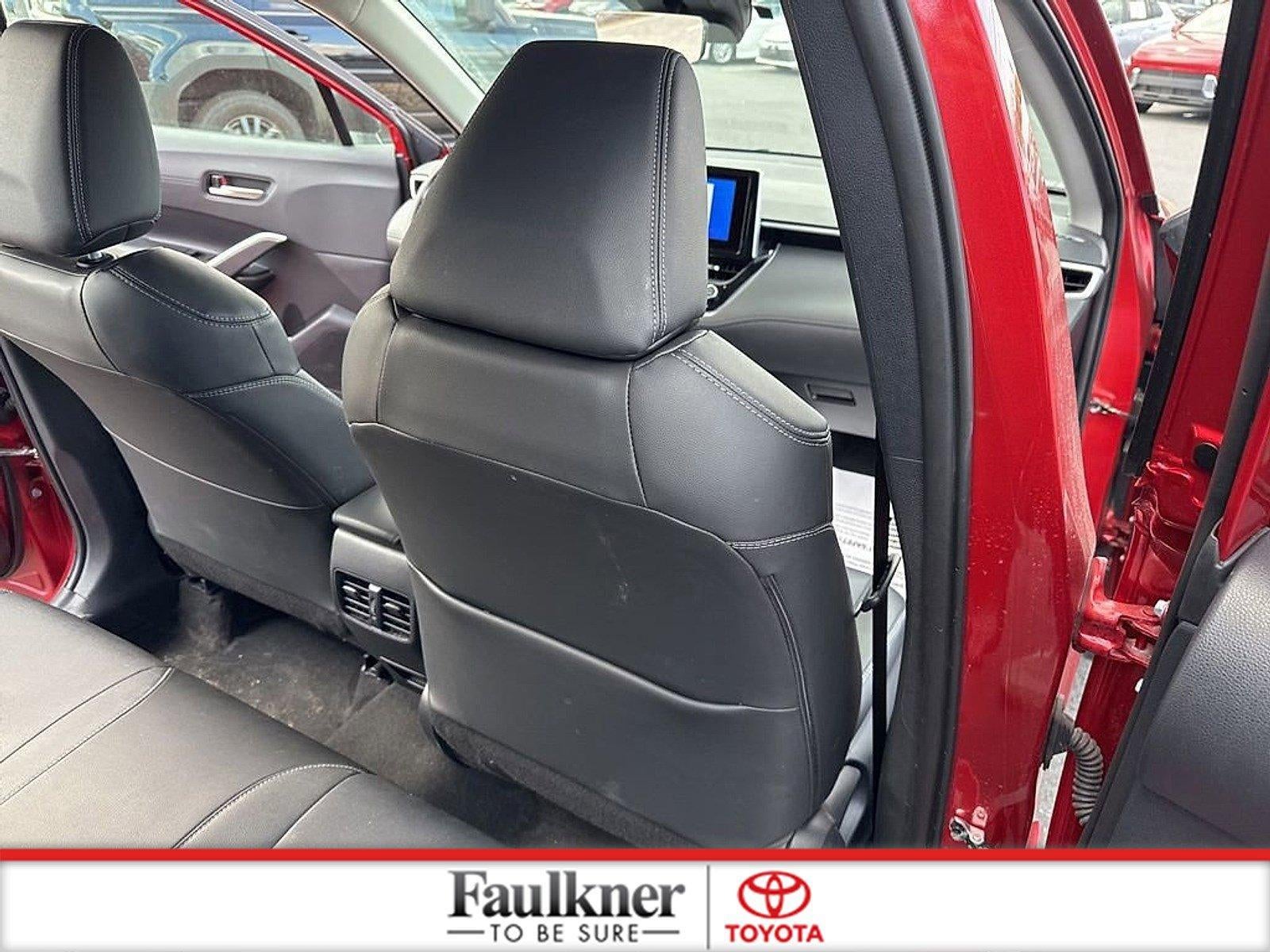 2025 Toyota Corolla Cross XLE 4WD (Natl)