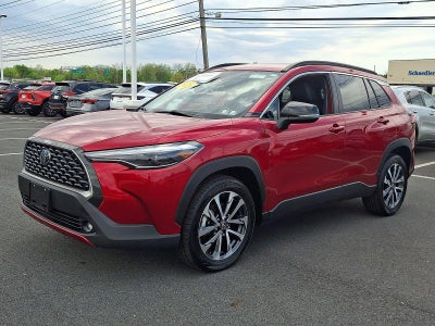 2025 Toyota Corolla Cross XLE 4WD (Natl)