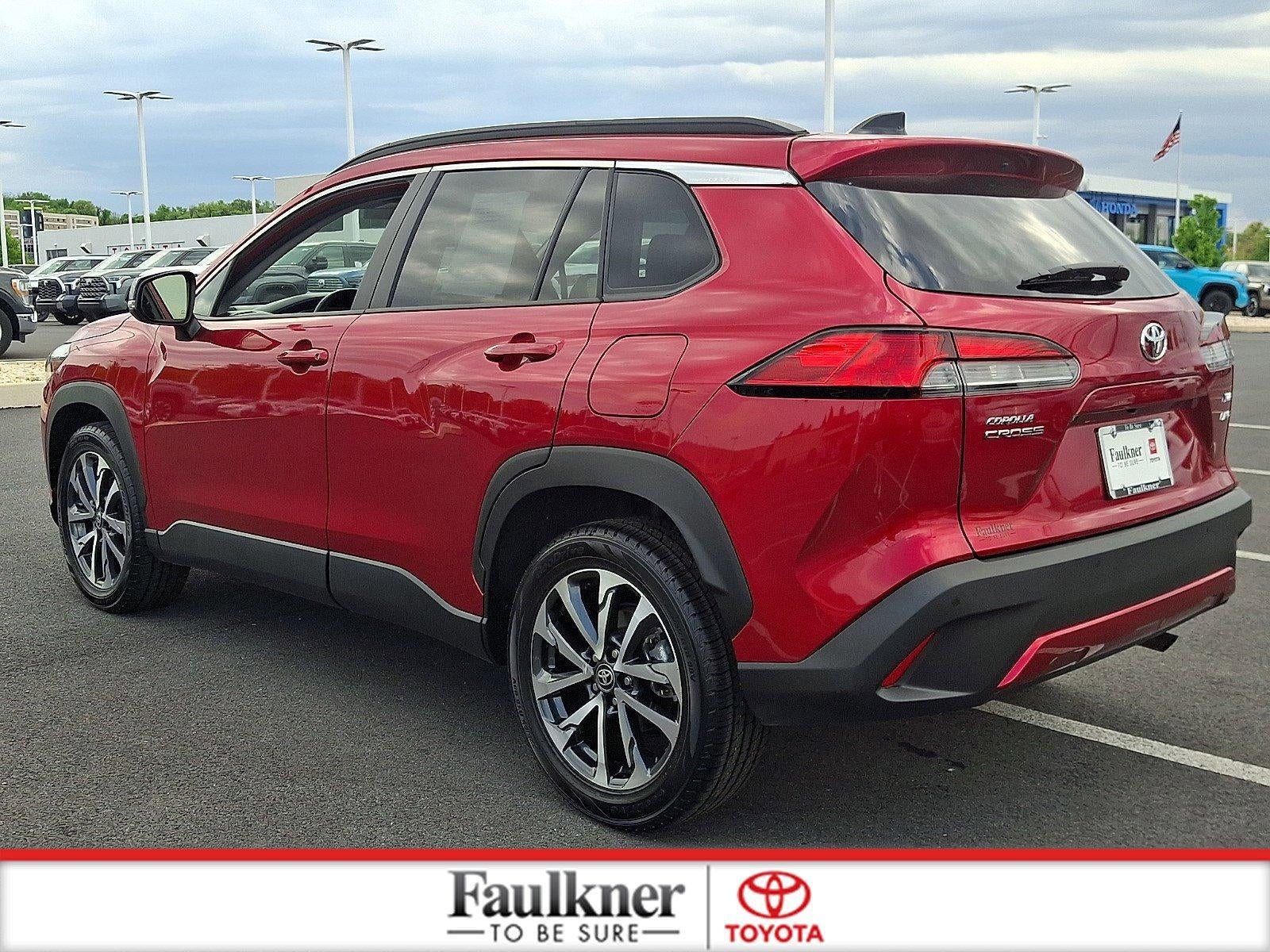 2025 Toyota Corolla Cross XLE 4WD (Natl)