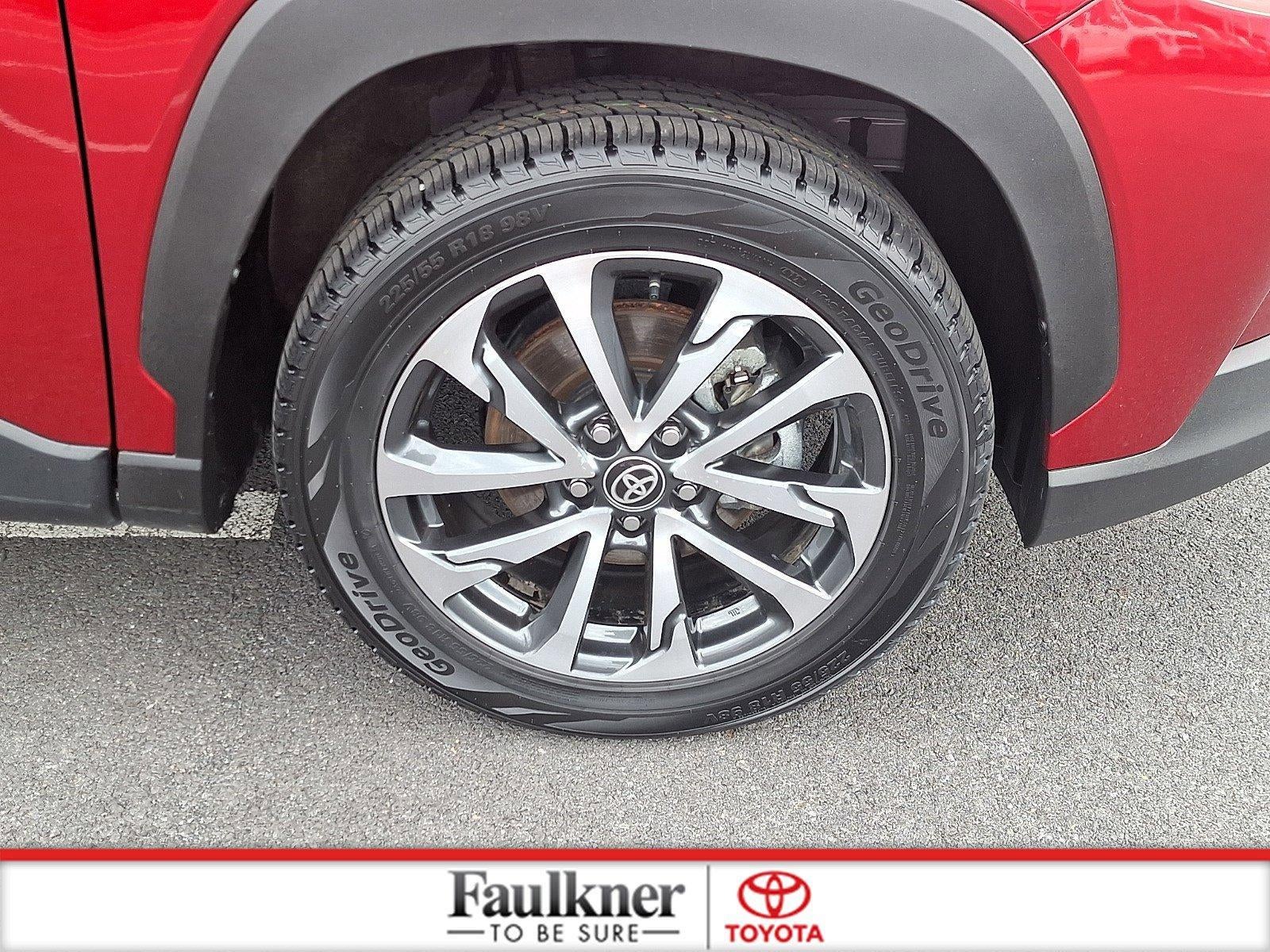 2025 Toyota Corolla Cross XLE 4WD (Natl)