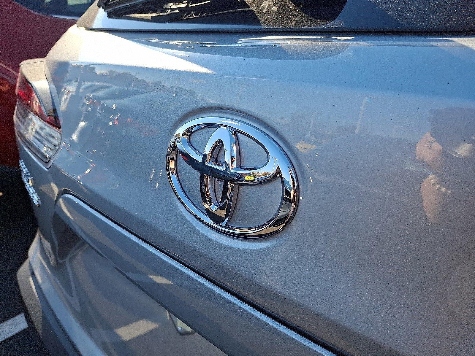 2026 Toyota Corolla Cross XLE 4WD (Natl)