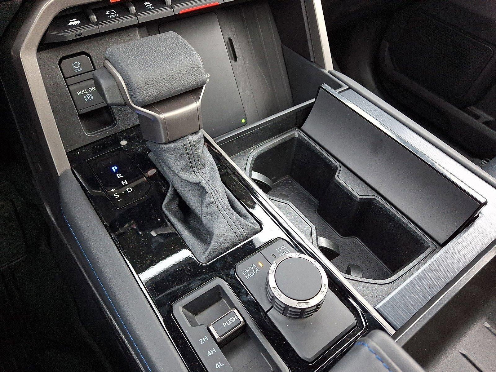 2026 Toyota Sequoia Platinum 4WD (Natl)