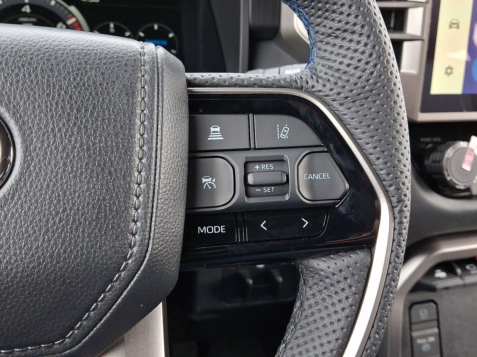 2026 Toyota Sequoia Platinum 4WD (Natl)