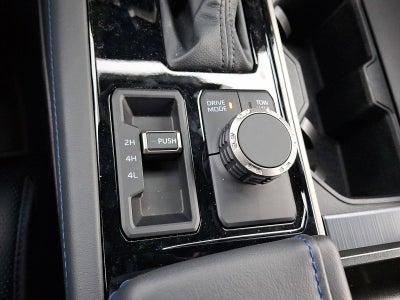 2026 Toyota Sequoia Platinum 4WD (Natl)