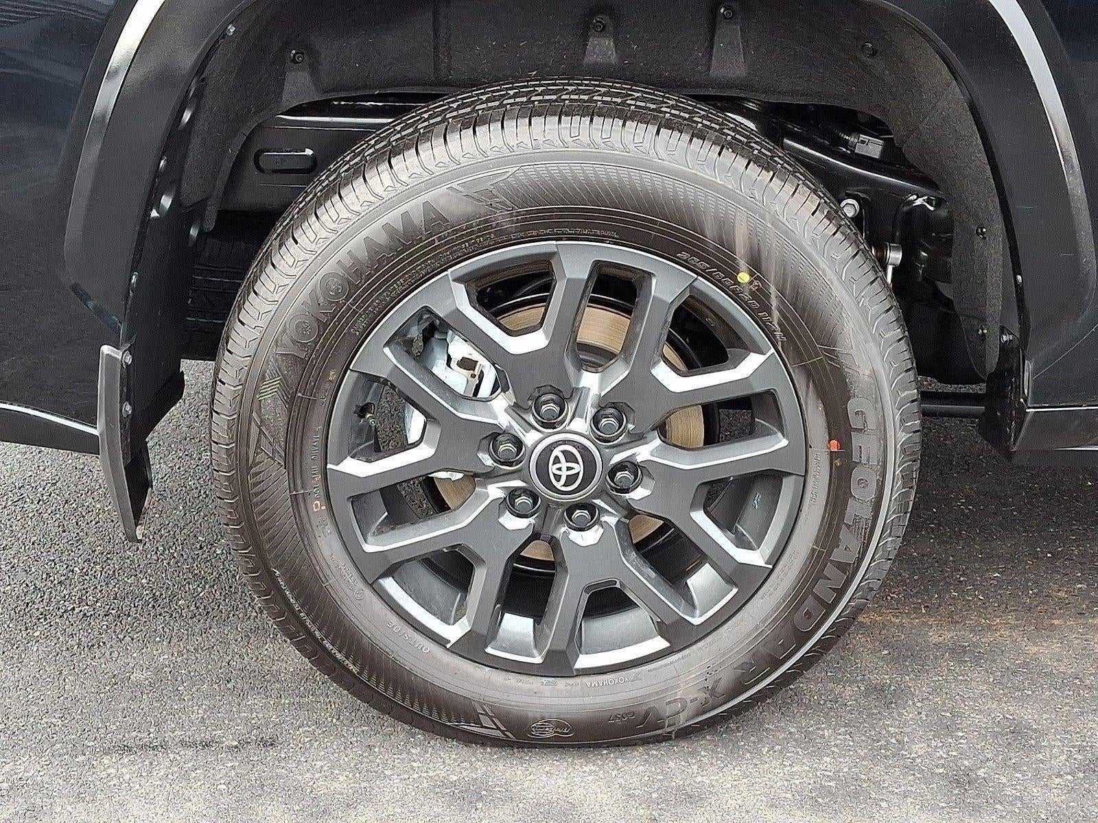 2026 Toyota Sequoia Platinum 4WD (Natl)