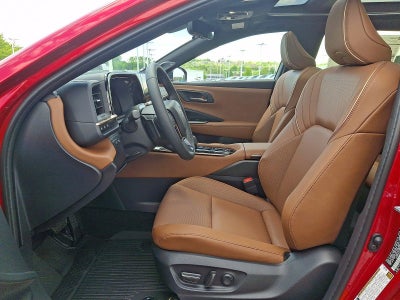 2026 Toyota Crown Signia XLE AWD (Natl)