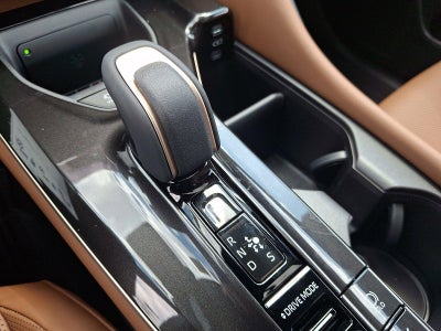 2026 Toyota Crown Signia XLE AWD (Natl)