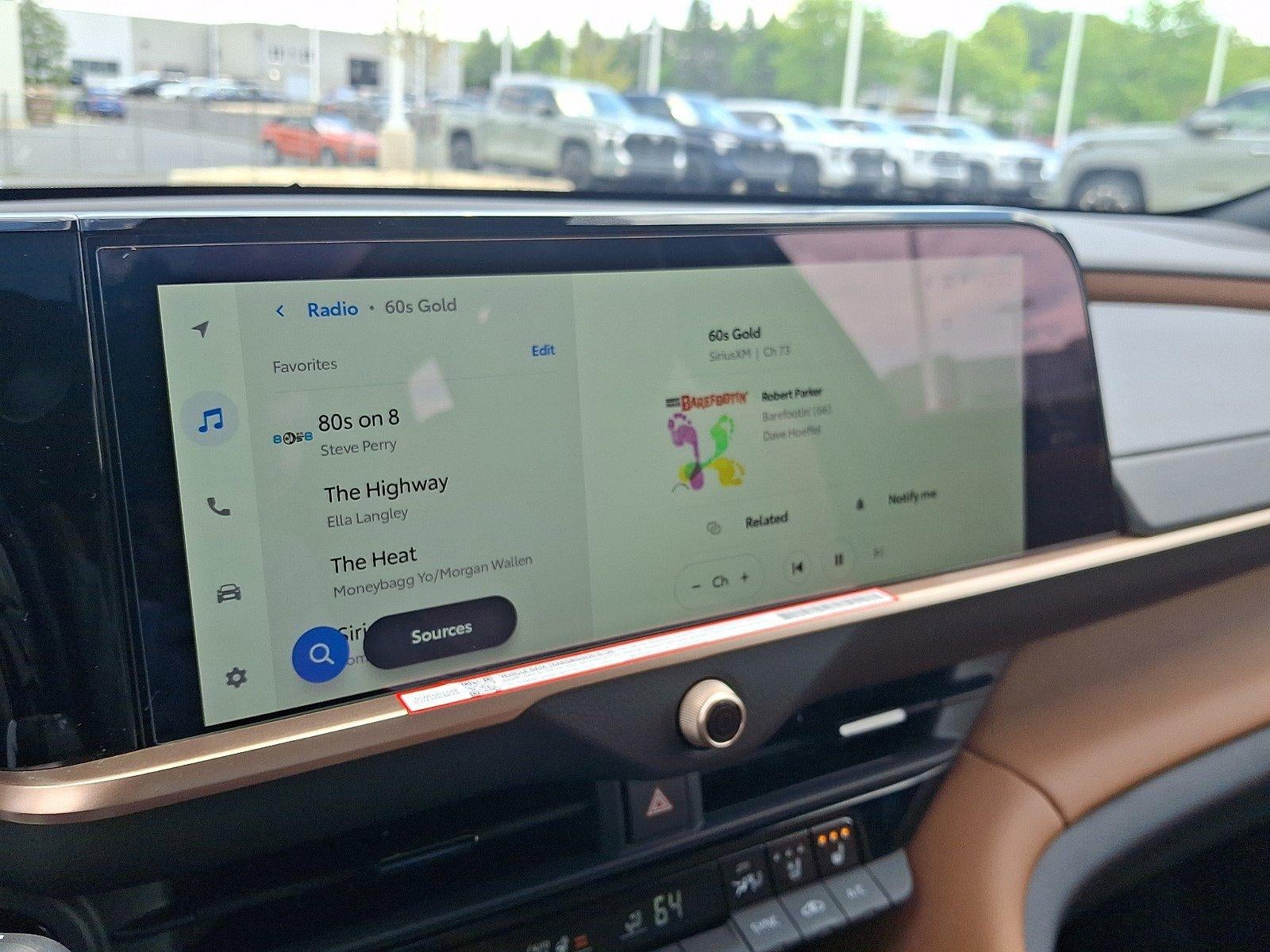 2026 Toyota Crown Signia XLE AWD (Natl)